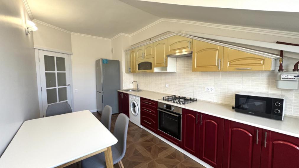 Chirie! Bloc nou! Centru, str. Mihai Viteazul, 1 cameră, Euroreparație!: 2