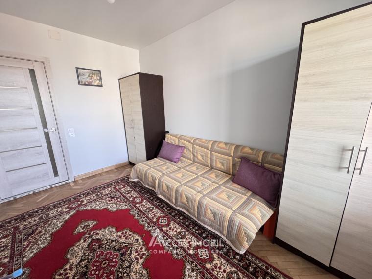 Buiucani, V. Belinski street, 3 rooms!: 2