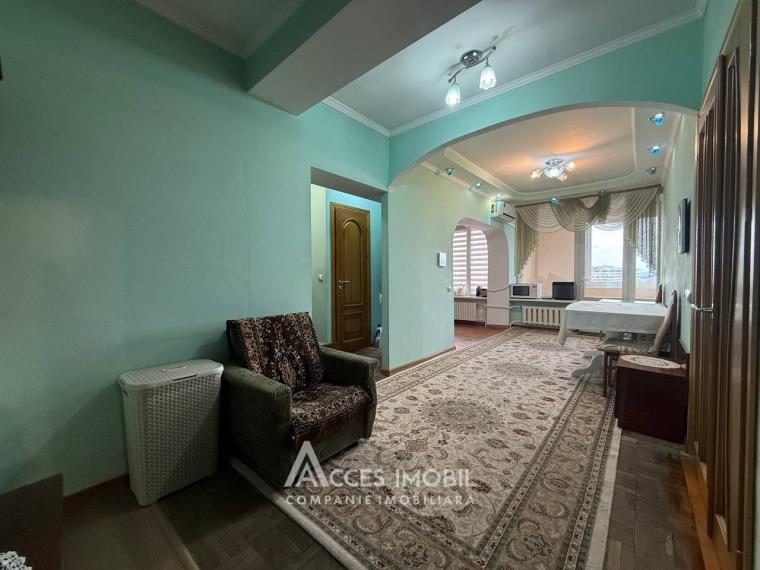 UltraCenter, Mitropolit Bănulescu Bodoni street, 3 rooms + living room. Panoramic view!: 5