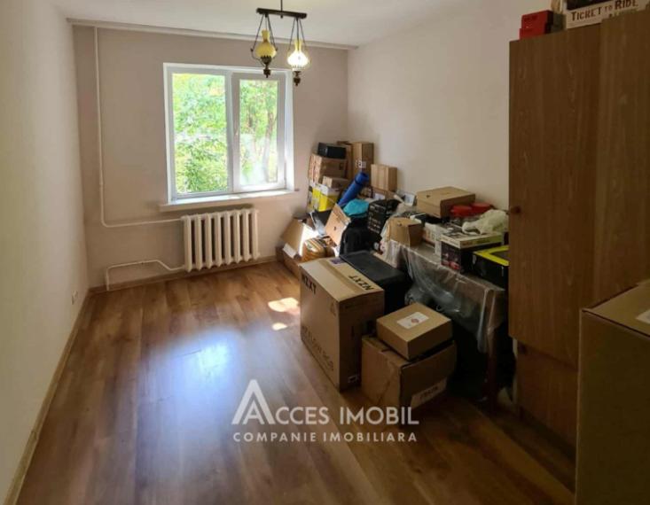 Buiucani, bd. Alba Iulia, 3 camere. Seria 143! De mijloc!: 2