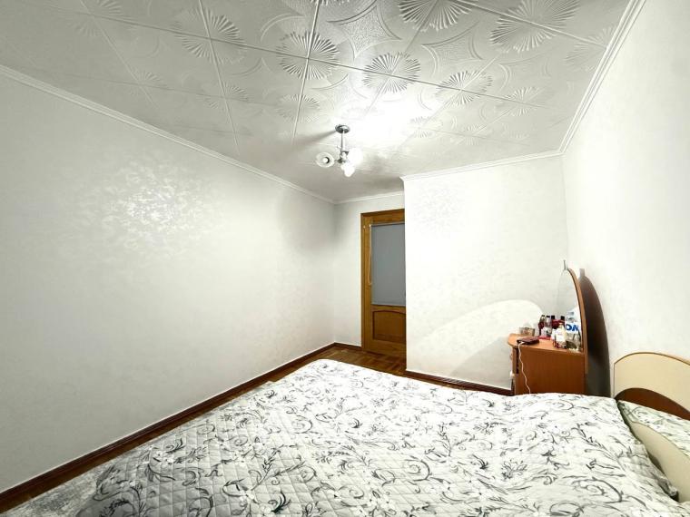 Crangului street, Rascani, 3 rooms. 102 Series! Eurorepair!: 5