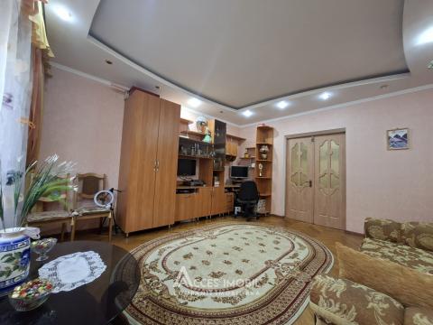 str. Petru Zadnipru, Ciocana, 3 camere. Seria 143! De mijloc!: 1