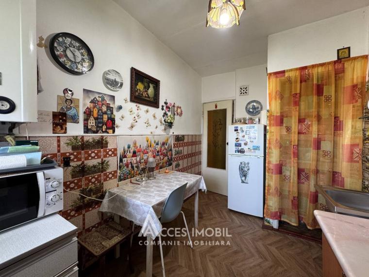 Iona Iakir street, Orhei, 3 rooms. Authonomus!: 10