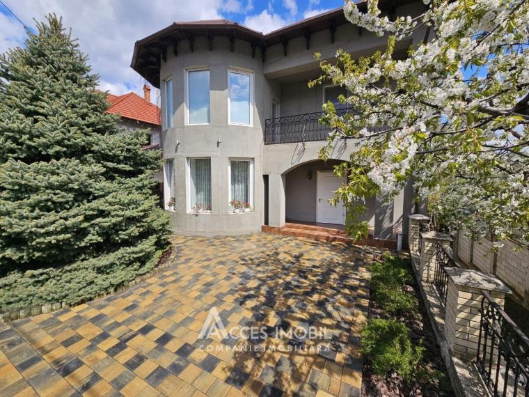 Casă în 2 niveluri! Codru, str. Sitarului, 220m2 + 6 ari! Autonomă!: 0