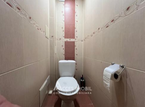 Buiucani, bd. Alba Iulia, 3 camere. Seria 143! De mijloc!: 8