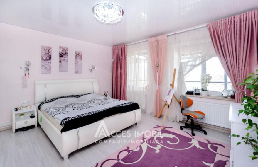 2-х Этажный Дом! Кодру, ул. Пухой, 250м2 + 6 соток!: 1