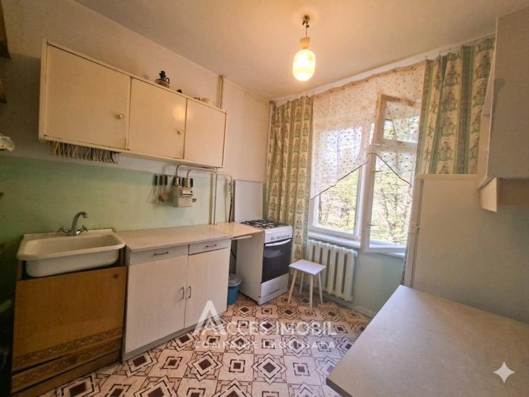 Rascani, Nicolae Dimo street, 2 rooms. Middle position!: 4