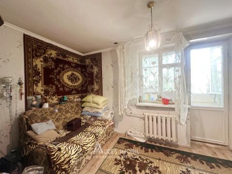 Buiucani, str. Paris, 1 cameră.  Localizare de mijloc!: 1
