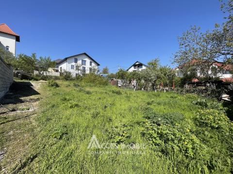 Land for sale in Chisinau: Codru, 1 Bujorilor street