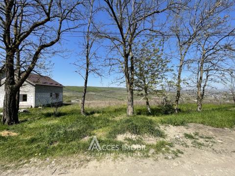 Land for construction! Danceni, Cronicarilor Street, 12 acres!: 2