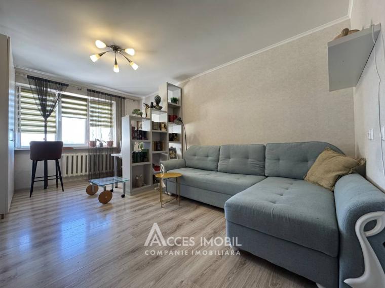 Moscova avenue, Rascani, 2 rooms. Euro Repair! Middle position!: 0