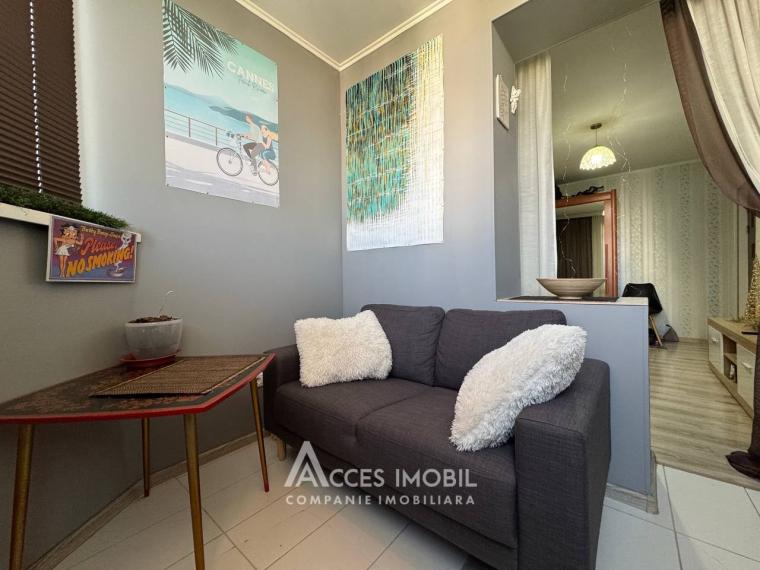 Moscova avenue, Rascani, 2 rooms. Euro Repair! Middle position!: 4
