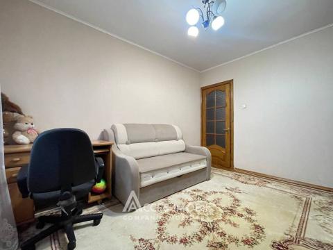 Botanica, str. Grenoble, 3 camere! Seria Varnița! Autonomă!: 5