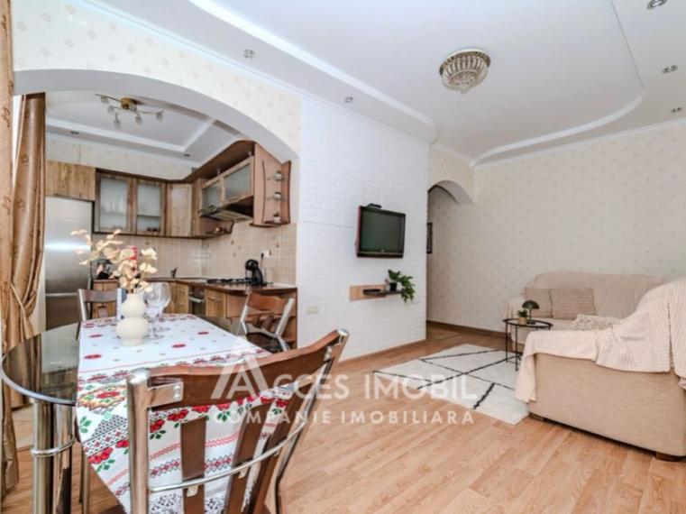 For Rent! Center, Stefan cel Mare avenue, 1 room + living. Euro Repair!: 4