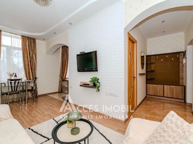 For Rent! Center, Stefan cel Mare avenue, 1 room + living. Euro Repair!: 6
