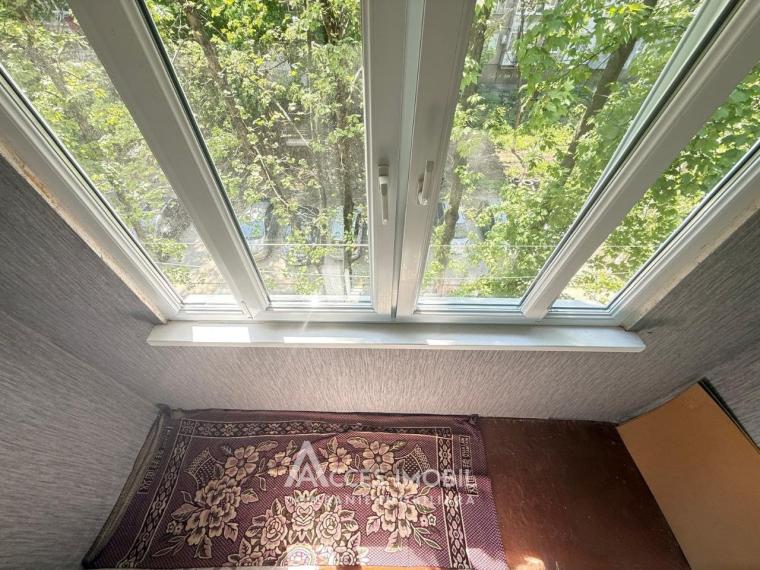 Botanica, Hristo Botev street, 2 rooms. Middle position! Euro repair!: 11