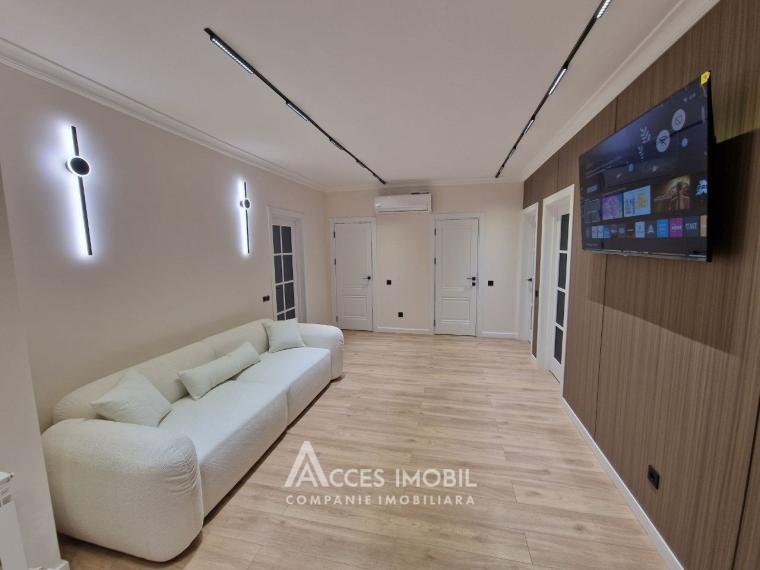New Block! Penthouse! 1 mai street, Orhei, 3 rooms + living. Eurorepair! + 2 terraces!: 1