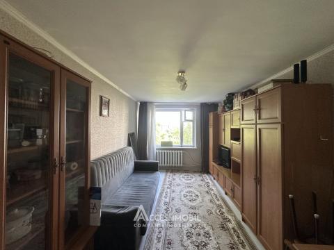 Buiucani, str. Liviu Deleanu, 1 cameră. Reparație medie! De mijloc!: 1