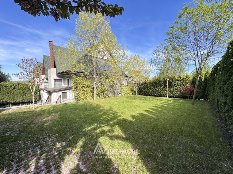 Townhouse on 3 levels! Calea Ieșilor street, Sculeni 220m2 + 3 acres! Eurorepair!: 17