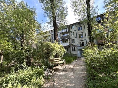 Botanica, str. N. Zelinski, 2 camere! Localizare de mijloc! Euroreparație!: 10