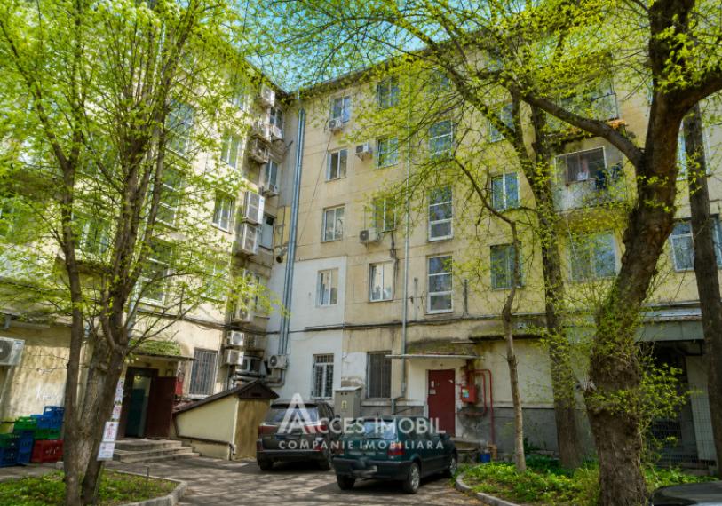 Rascani, Kiev street, 2 rooms + living. Euro Repair! Middle position!: 10