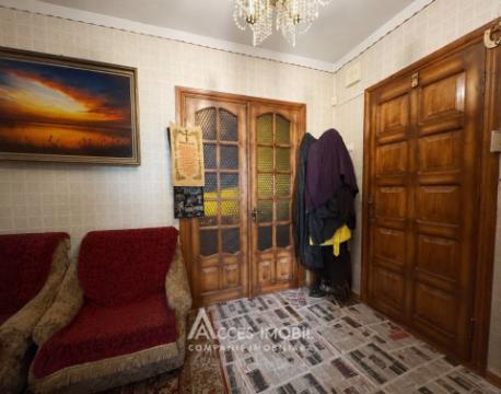 Botanica, Traian avenue, 3 rooms! Middle/Bilateral position!: 4