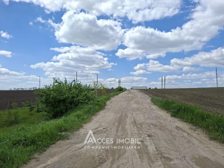 Agricultural land 34 ares! Budești, Extravilan street!: 0