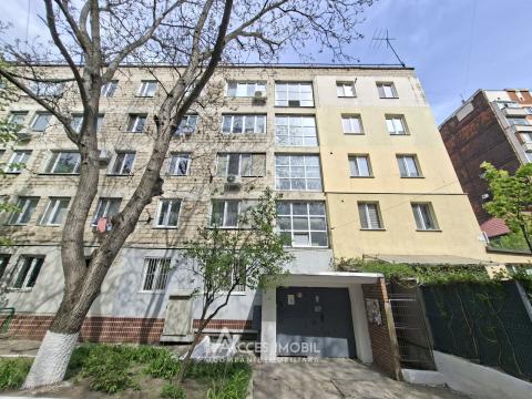 Apartments for sale in Chisinau: Posta Veche, Iazului street
