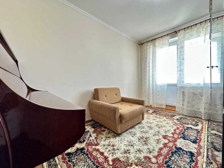 Riscani, Miron Costin street, 4 rooms. Autonomus heating!: 4