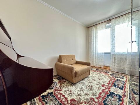 Riscani, Miron Costin street, 4 rooms. Autonomus heating!: 4