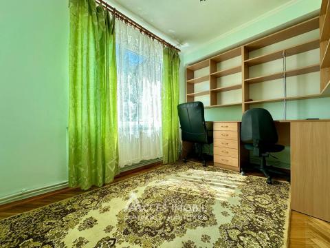 Riscani, Miron Costin street, 4 rooms. Autonomus heating!: 9