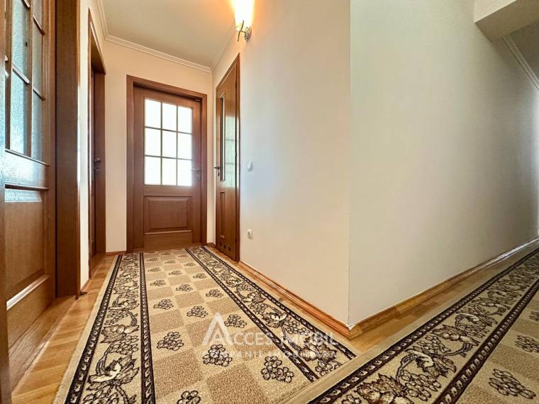 Riscani, Miron Costin street, 4 rooms. Autonomus heating!: 12