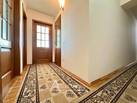 Riscani, Miron Costin street, 4 rooms. Autonomus heating!: 12