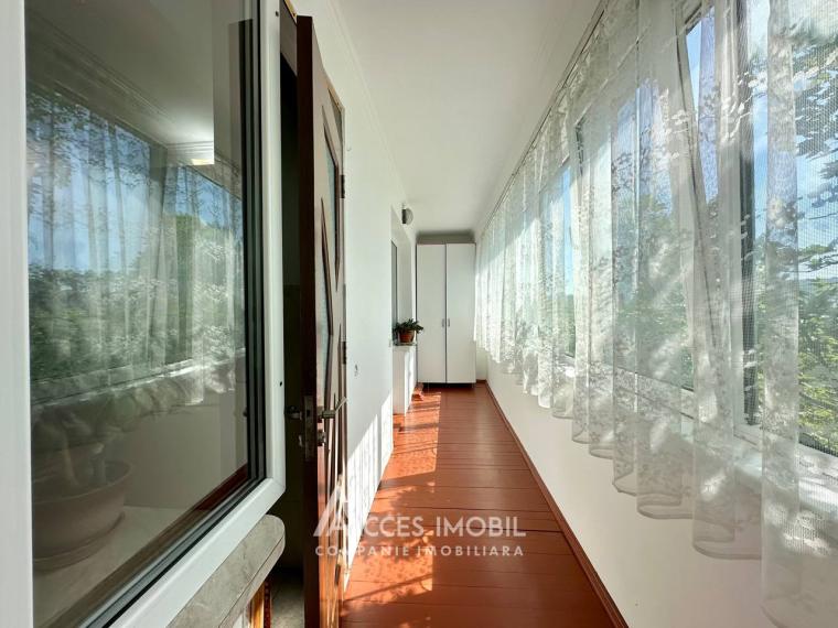 Riscani, Miron Costin street, 4 rooms. Autonomus heating!: 18