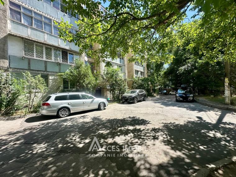 Riscani, Miron Costin street, 4 rooms. Autonomus heating!: 19