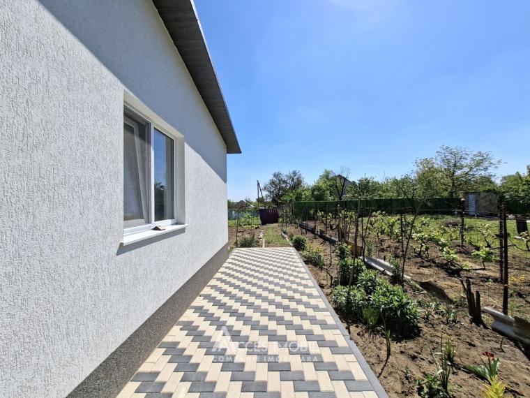 Vilă! Sîngera, str. I.P.Iuvma, 3 camere + living, 80m2 + 6 ari. Euroreparație!: 12