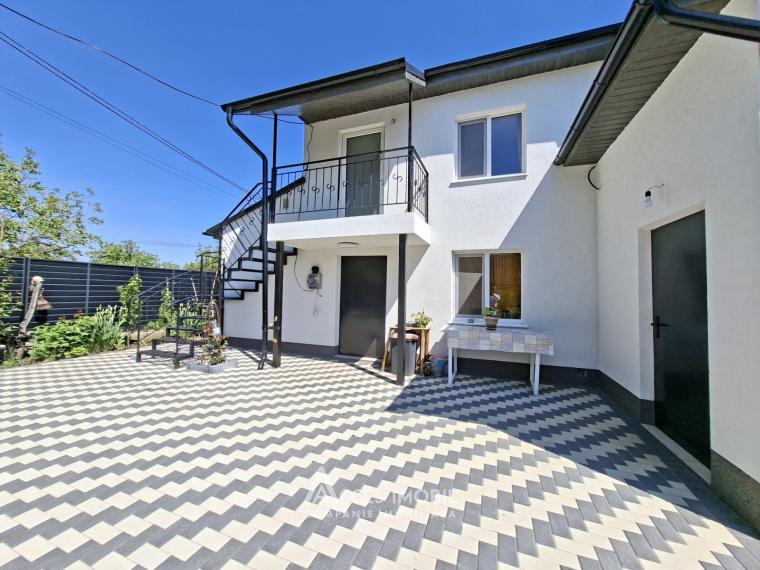 Vilă! Sîngera, str. I.P.Iuvma, 3 camere + living, 80m2 + 6 ari. Euroreparație!: 9