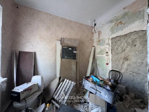 Ciocana, Uzinelor street, 2 rooms. No repair! Middle position!: 2