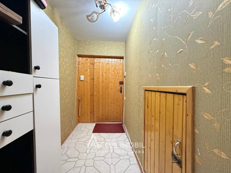 Ciocana, M. Sadoveanu street, 4 rooms. View! Autonomous heating!: 13