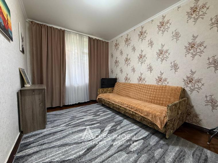 Telecenter, Gh. Asachi street, 2 rooms! Middle position!: 3