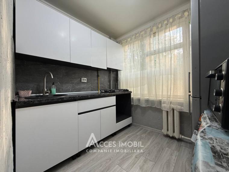 Telecenter, Gh. Asachi street, 2 rooms! Middle position!: 2