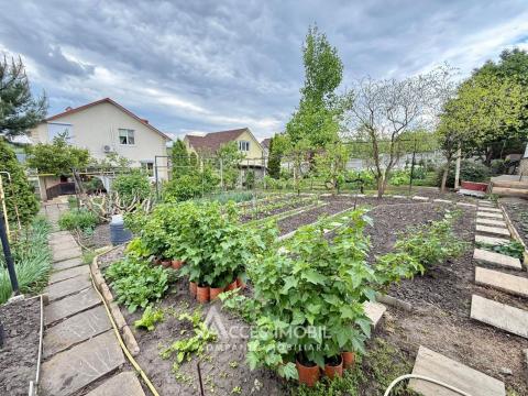 Vilă în 3 niveluri! Codru, str. Europa, 175m2 + 6 ari! Euroreparație!: 26
