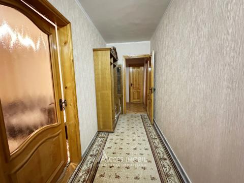 Botanica, bd. Traian, 3 camere!: 8