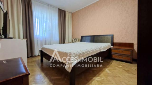 Botanica, str. Grenoble, 3 camere. Seria Varnița!: 1