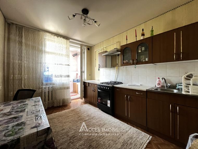 Durlești, str. Tudor Vladimirescu, 2 camere. De mijloc!: 2