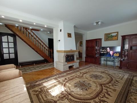 Дом в 2 уровня! Суручень, ул. Молдова, 5 комнат + гостиная, 180м² + 27 соток! Автономное отопление!: 2