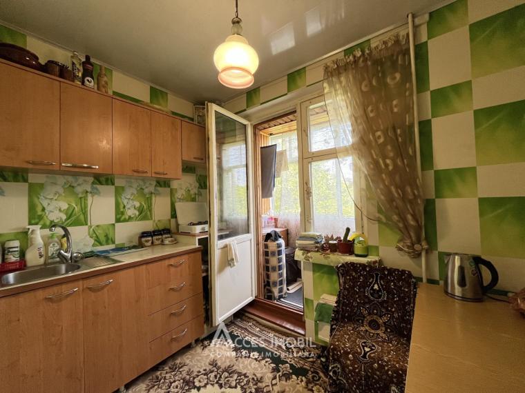 Codru, Costiujeni Street, 1 room.: 3