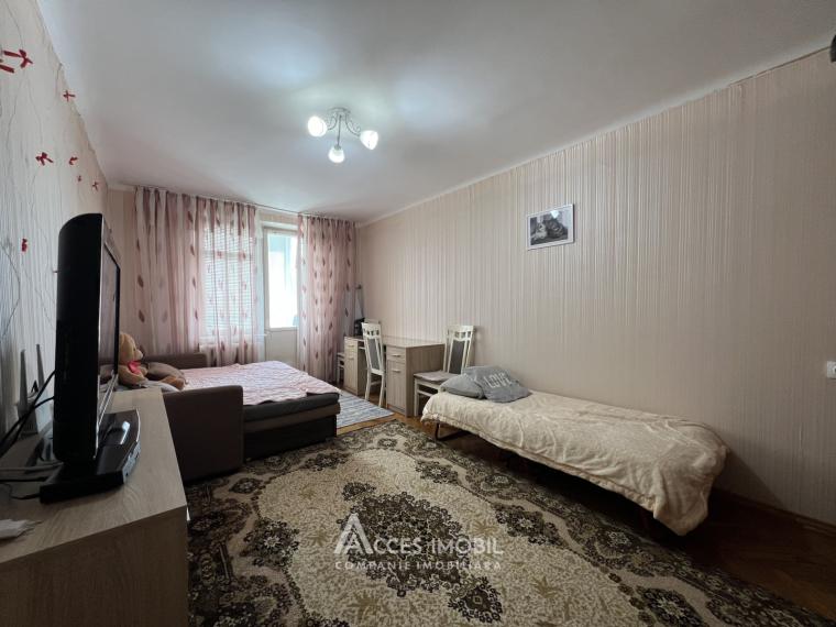 Riscani, Miron Costin street, 2 rooms. Middle Position!: 1
