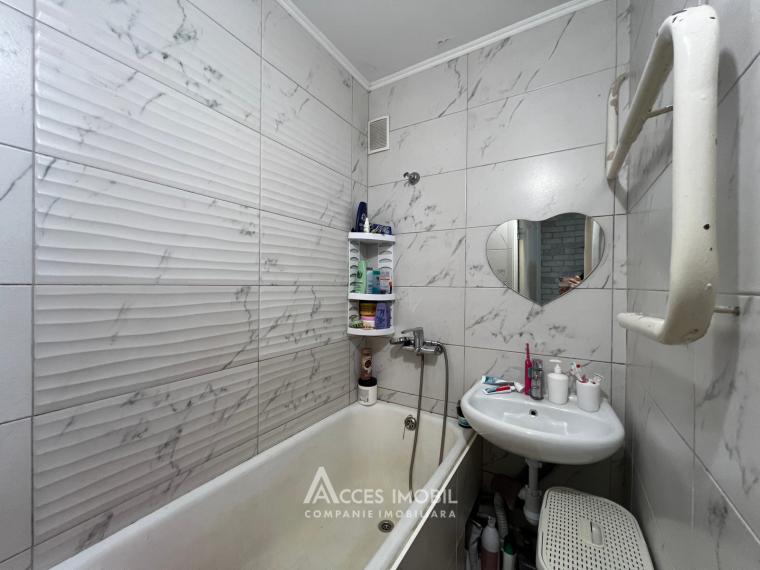 Riscani, Miron Costin street, 2 rooms. Middle Position!: 7