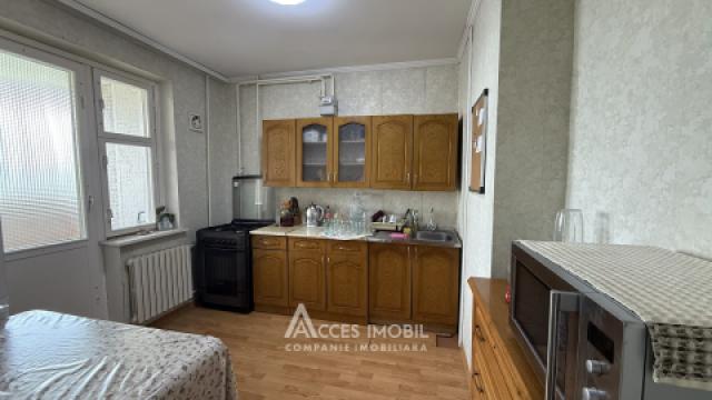 Aeroport, bd. Dacia, 4 camere. Seria 143!: 5